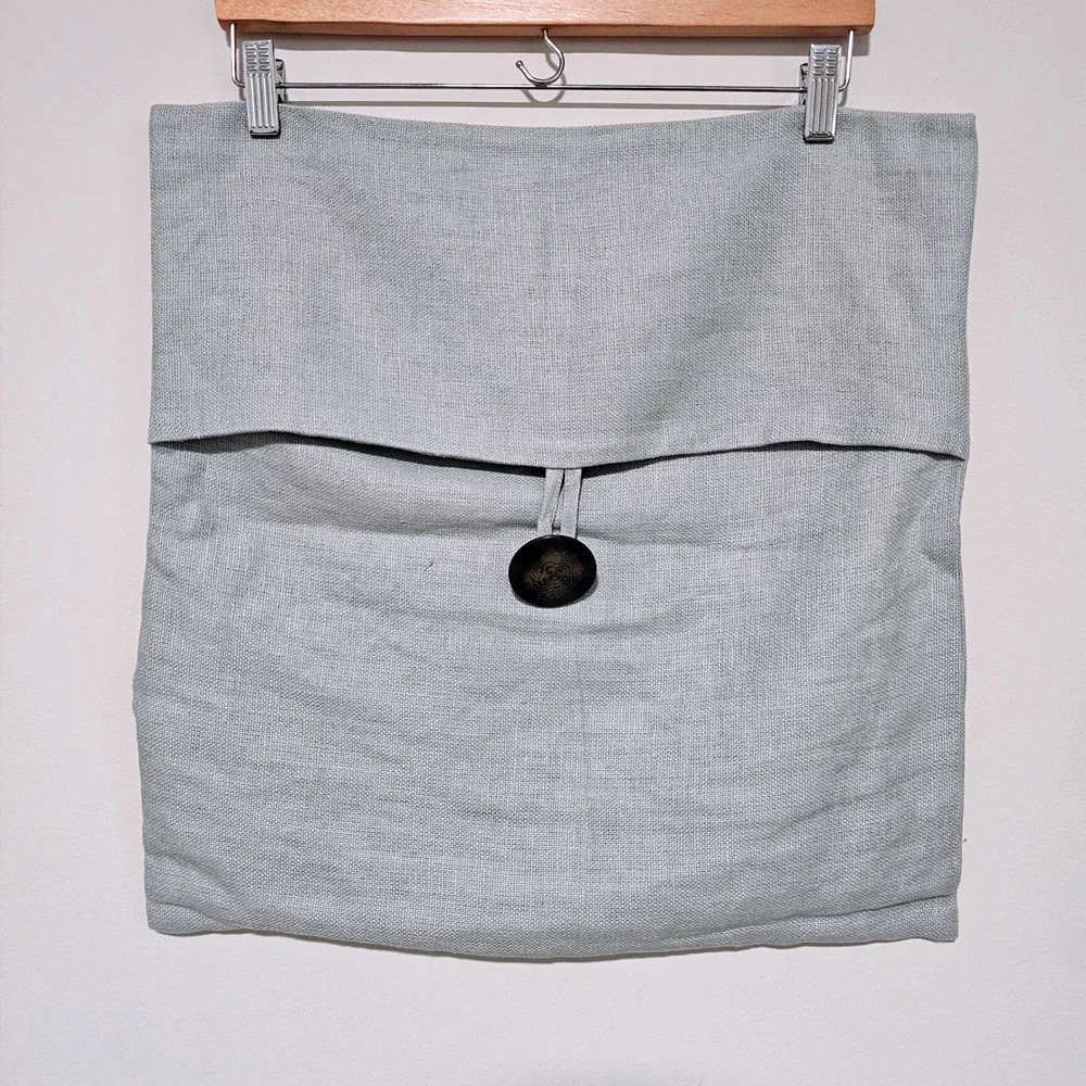 Pottery Barn Linen Pillow Covers Set‎ of 2 Square Light Blue Grey Button 18x18
